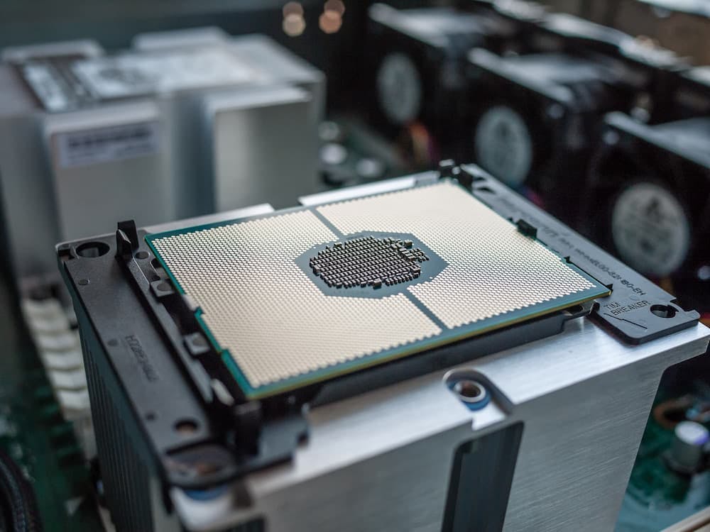 VPS Hosting Intel Enterprise server CPU